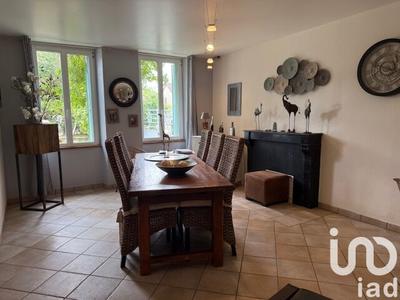 Maison - 193 m² - 8 pièces