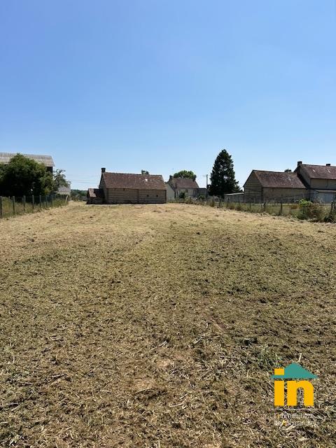 Maison de campagne - 1 900 m² - 3 pièces