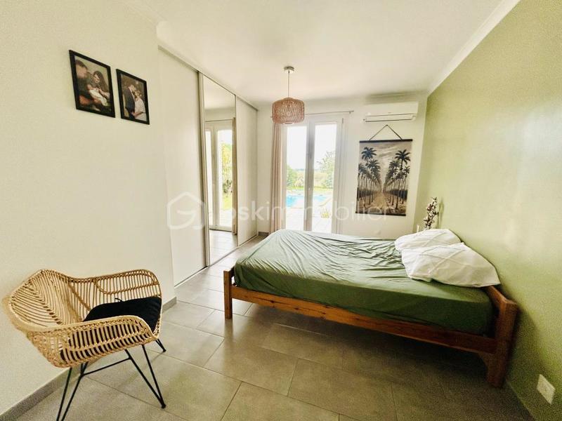 Maison - 96 m² - 4 pièces