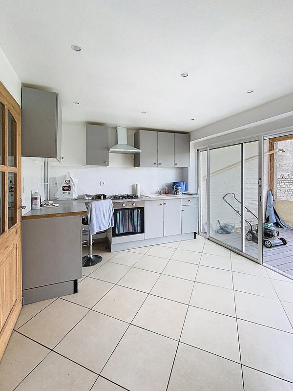 Maison - 82 m² - 5 pièces