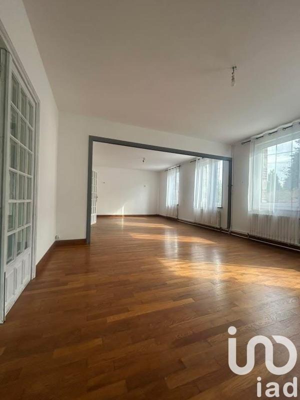 Maison - 222 m² - 12 pièces