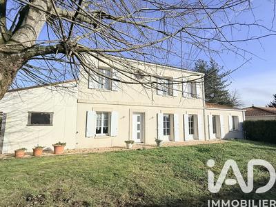 Maison de maîtres - 135 m² - 6 pièces