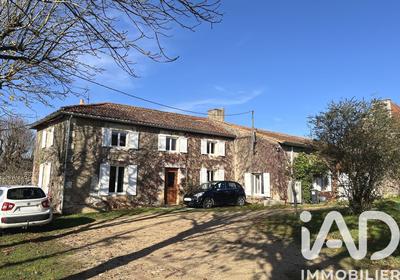 Maison - 203 m² - 7 pièces