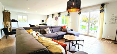 Maison contemporaine - 198 m² - 6 pièces