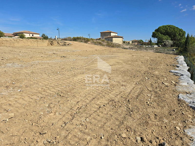 Terrain - 738 m²