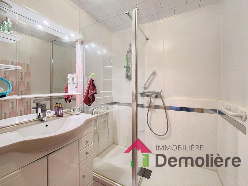 Maison - 210 m² - 10 pièces