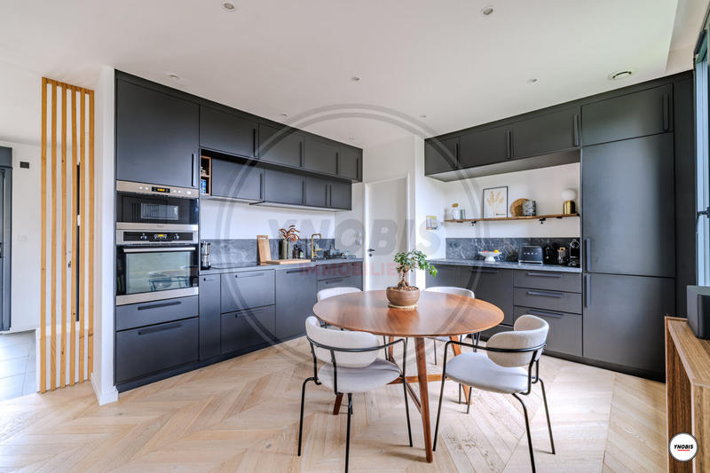 Maison - 100 m² - 5 pièces