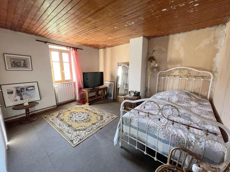 Maison - 116 m² - 9 pièces