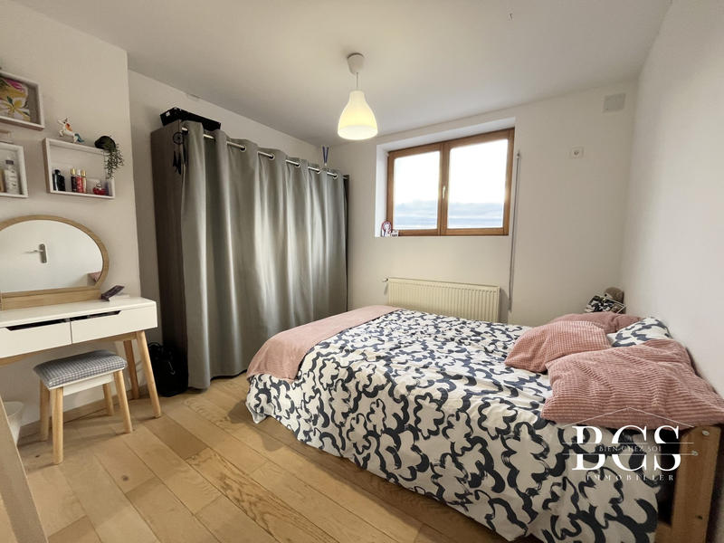 Maison - 174 m² - 9 pièces