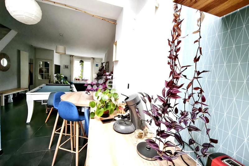 Maison - 84 m² - 4 pièces