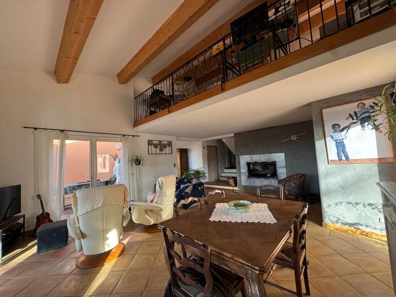 Villa - 144 m² - 4 pièces