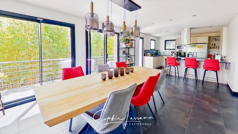 Maison d'architecte - 181 m² - 7 pièces