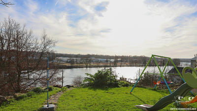 Maison - 233 m² - 7 pièces