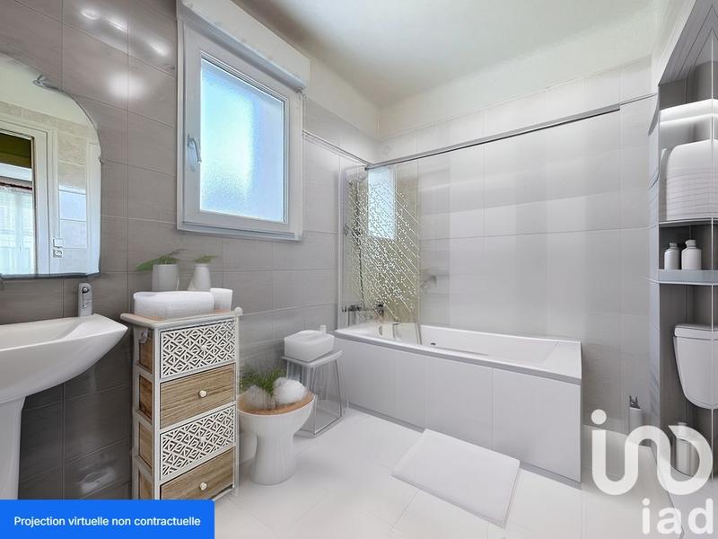 Maison - 93 m² - 5 pièces