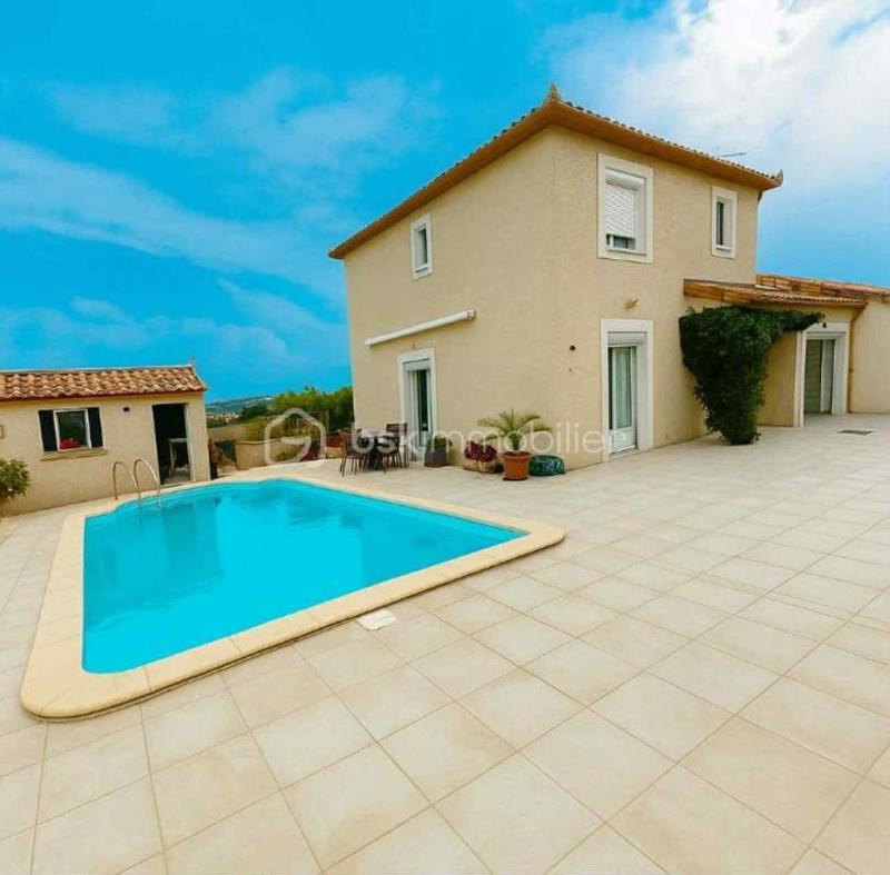 Villa - 100 m² - 4 pièces