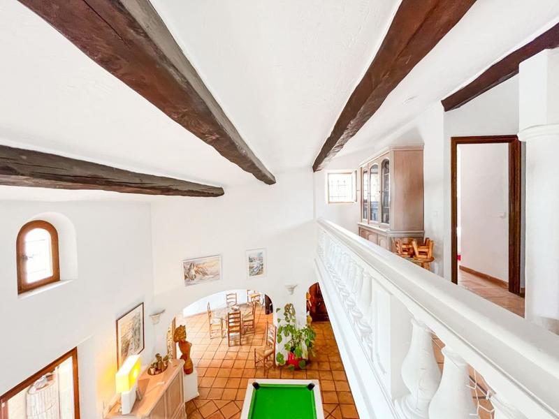 Villa - 188 m² - 6 pièces