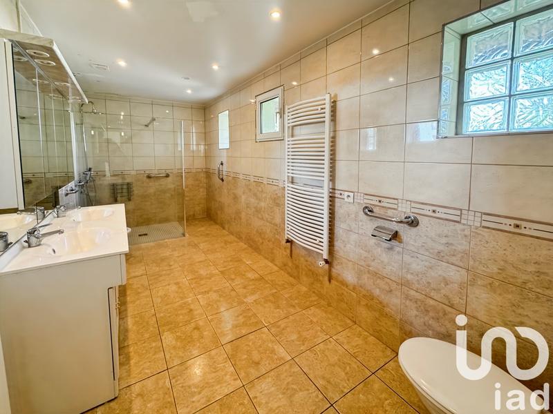 Maison - 155 m² - 6 pièces