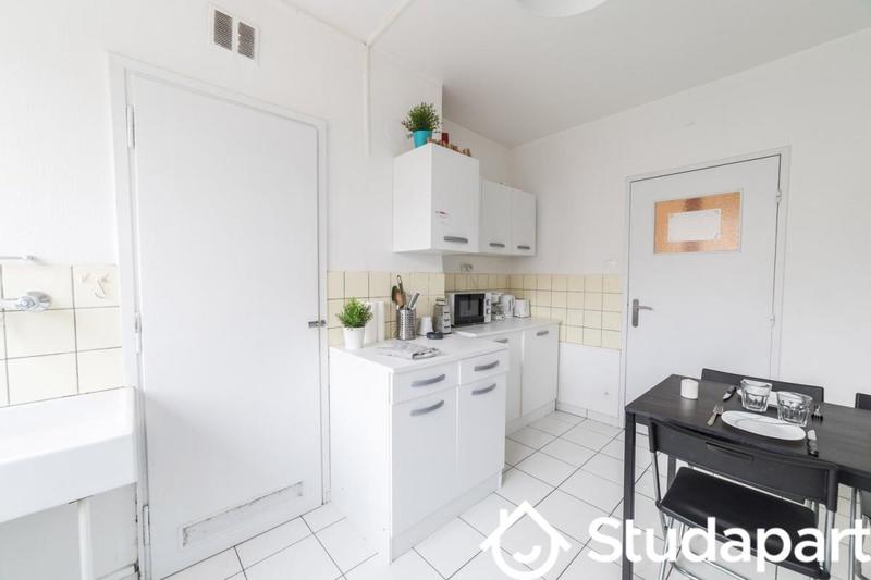 Chambre - 13 m² - 1 pièce