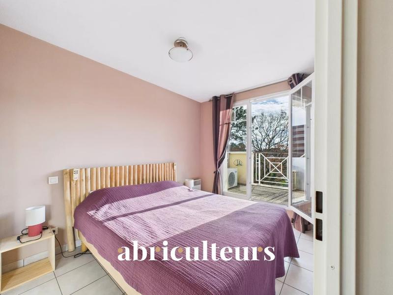 Appartement - 90 m² - 4 pièces