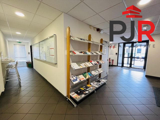 Bureau - 473 m²