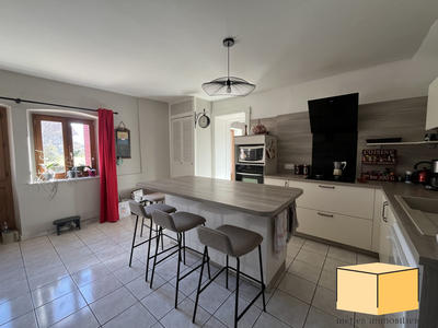 Maison - 148 m² - 5 pièces