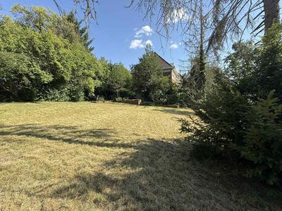 Terrain constructible - 727 m²