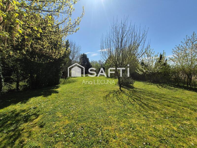 Propriété - 200 m² - 8 pièces