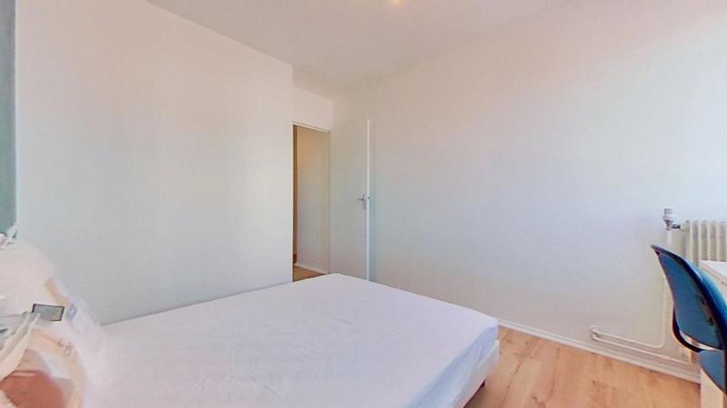 Chambre - 69 m² - 4 pièces
