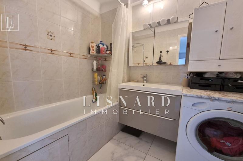 Appartement - 70 m² - 4 pièces