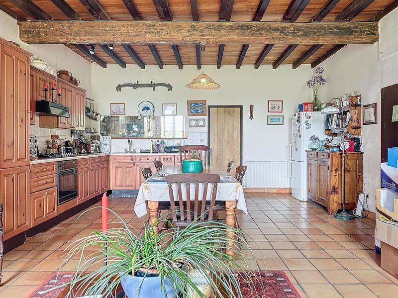 Maison - 225 m² - 6 pièces