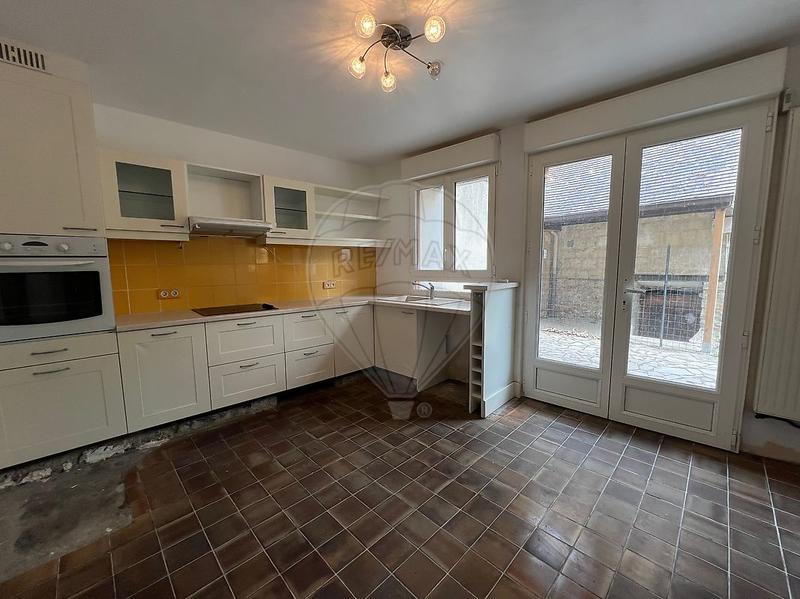 Maison en pierre - 162 m² - 7 pièces