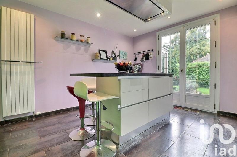 Maison - 180 m² - 8 pièces