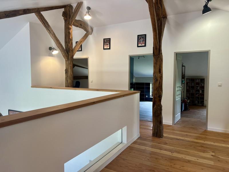 Maison traditionnelle - 222 m² - 6 pièces