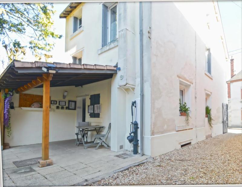 Maison - 130 m² - 10 pièces