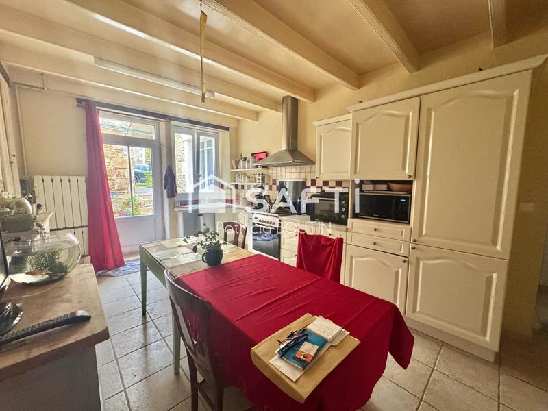 Maison - 186 m² - 6 pièces