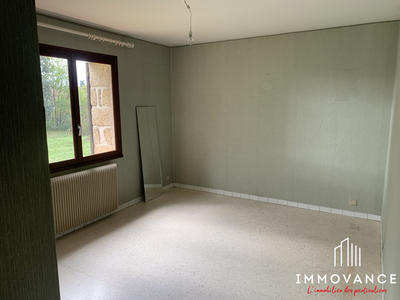 Maison - 230 m² - 7 pièces