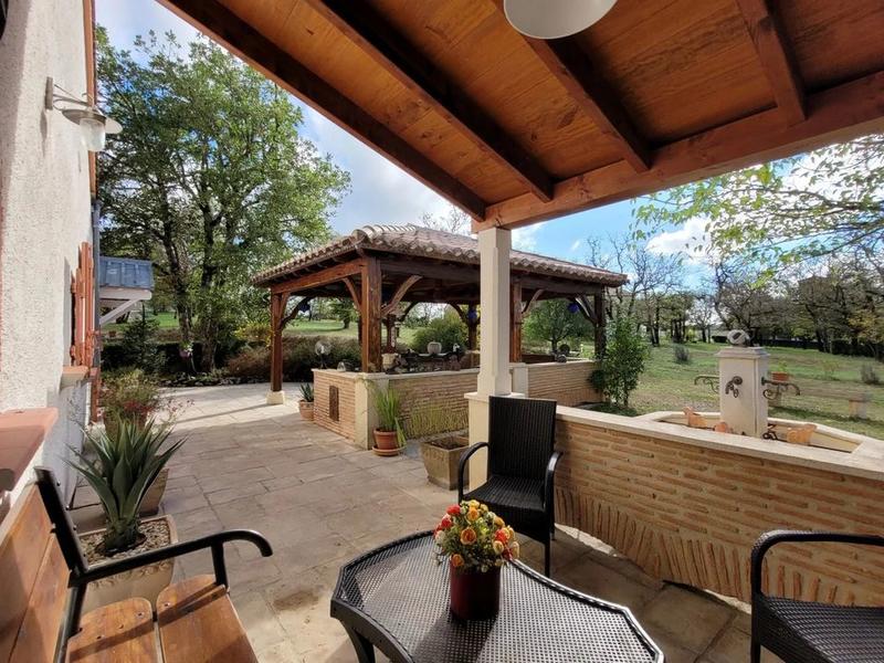 Maison traditionnelle - 136 m² - 5 pièces