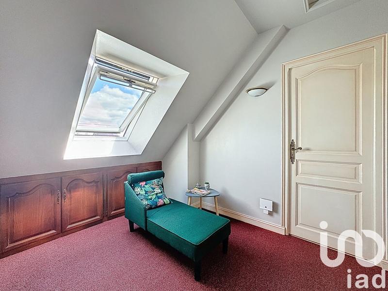 Maison - 192 m² - 9 pièces