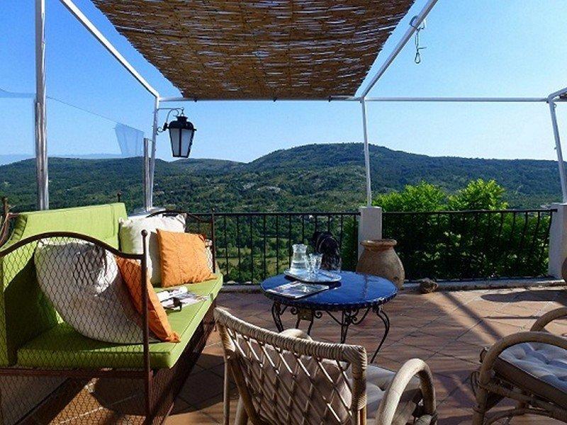 Maison de village - 393 m² - 15 pièces