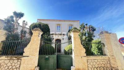 Propriété - 185 m² - 7 pièces