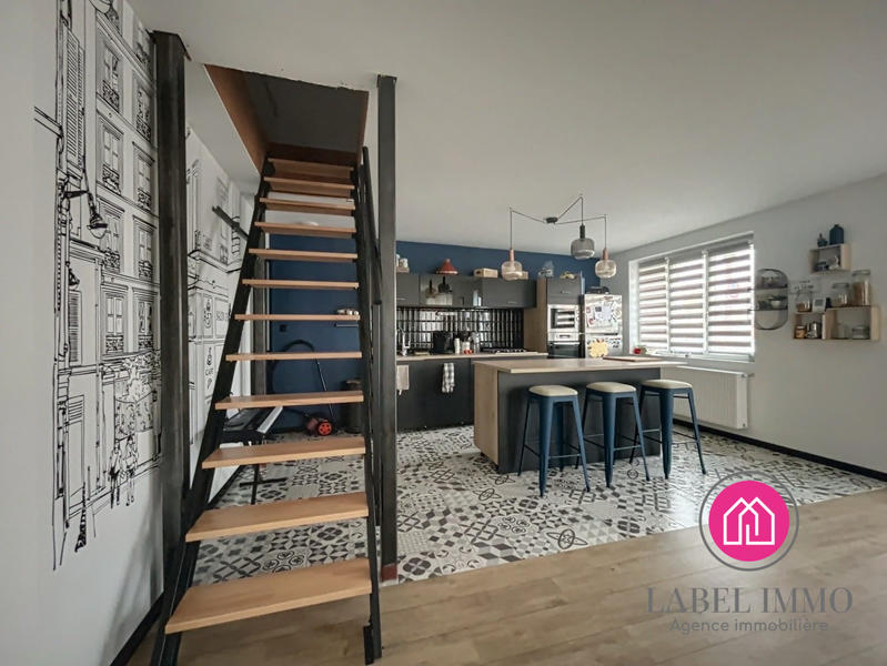 Maison - 122 m² - 4 pièces