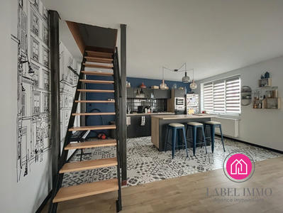 Maison - 122 m² - 4 pièces