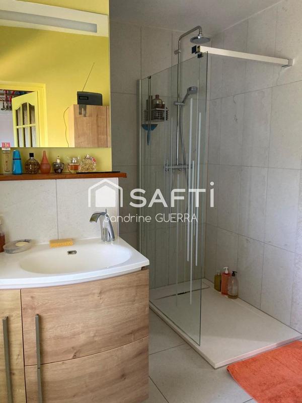 Maison - 200 m² - 10 pièces