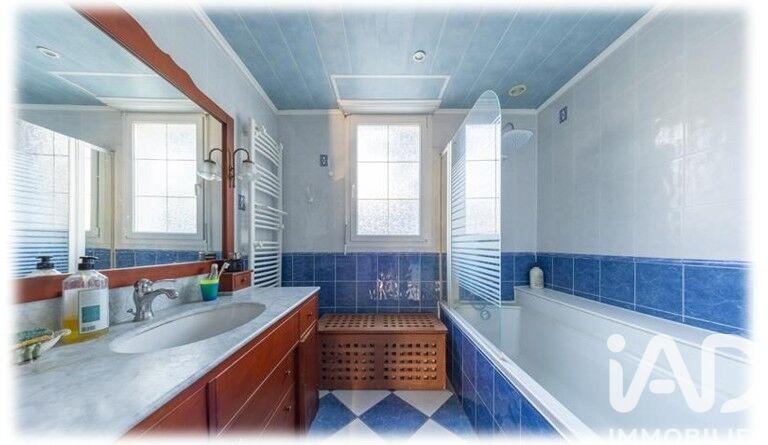 Maison - 153 m² - 7 pièces