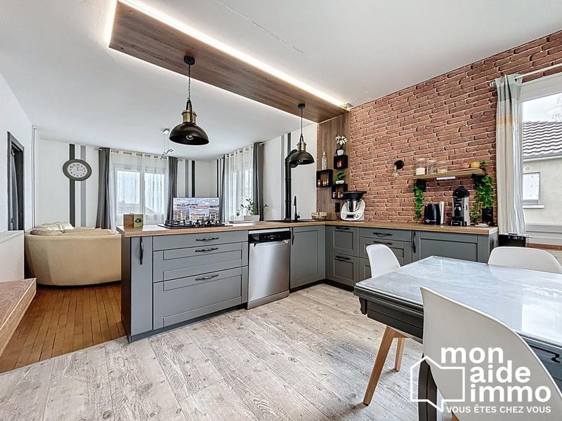 Maison - 120 m² - 6 pièces