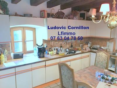 Propriété - 210 m² - 8 pièces