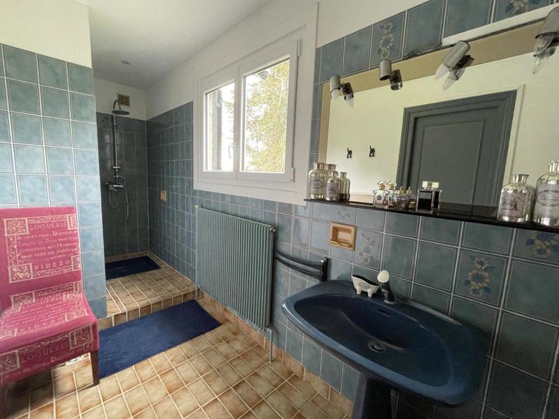 Maison - 180 m² - 5 pièces