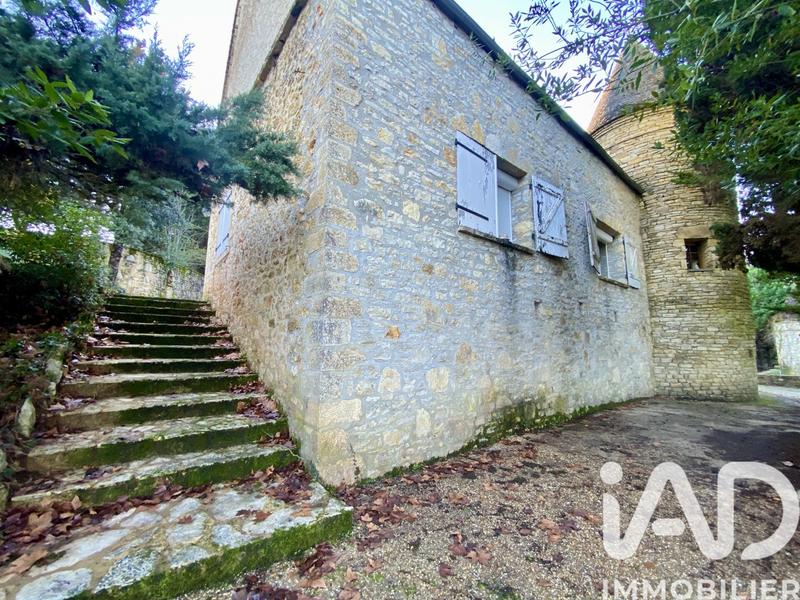 Maison - 138 m² - 2 pièces