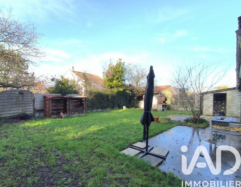 Maison - 213 m² - 8 pièces