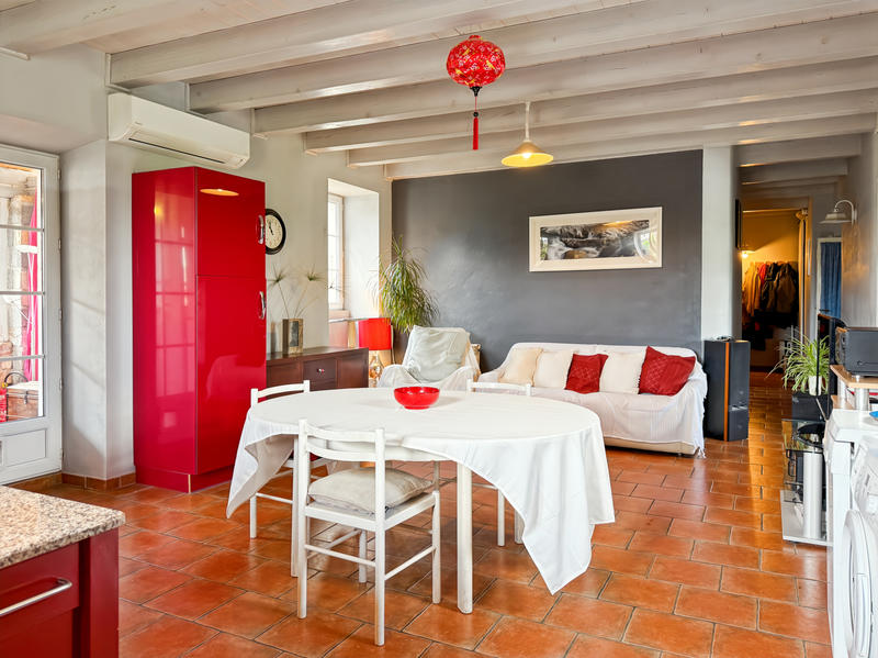 Propriété - 398 m² - 13 pièces